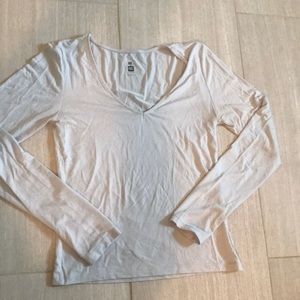 Longe sleeve very light blue shirt